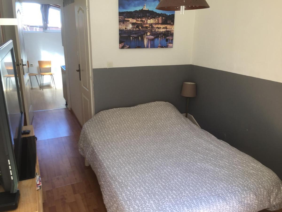 T2 Equipe Au Calme + Terrasse A 1 Km De La Mer Marseille Ngoại thất bức ảnh